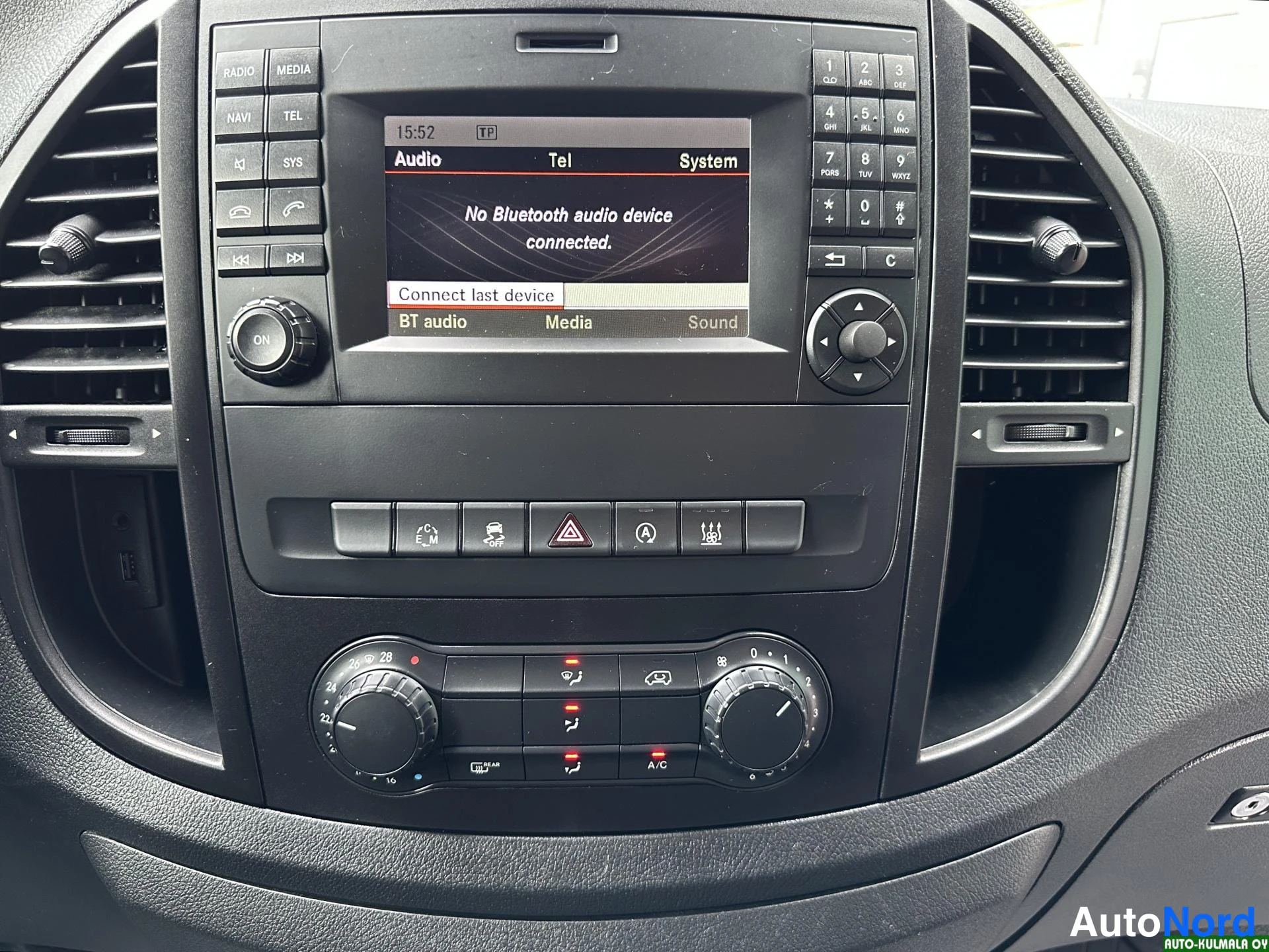 Harmaa Mercedes-Benz Vito 116 CDI 2017, yksityiskohta, kuva 33