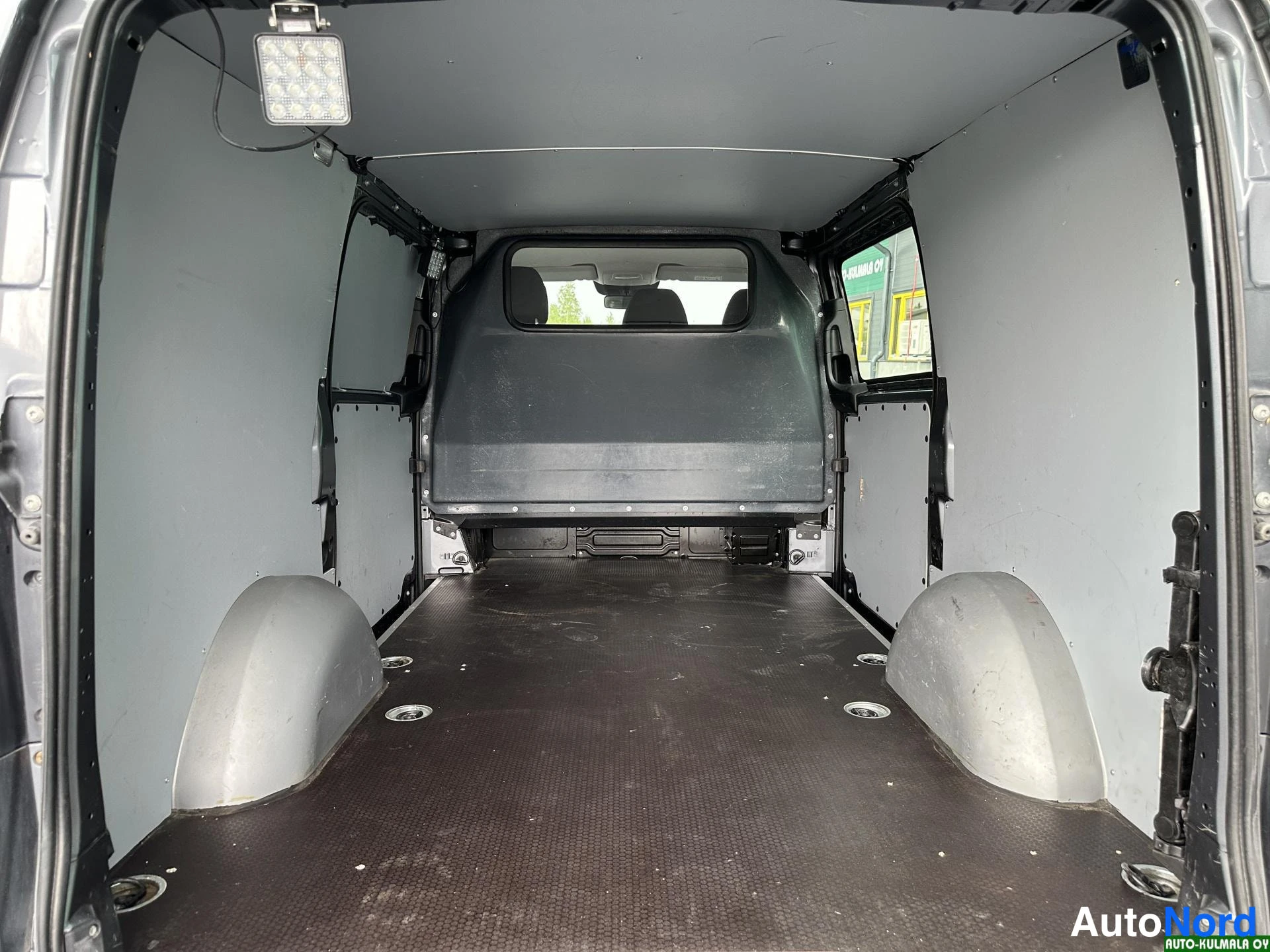 Harmaa Mercedes-Benz Vito 116 CDI 2017, tavaratila, kuva 31