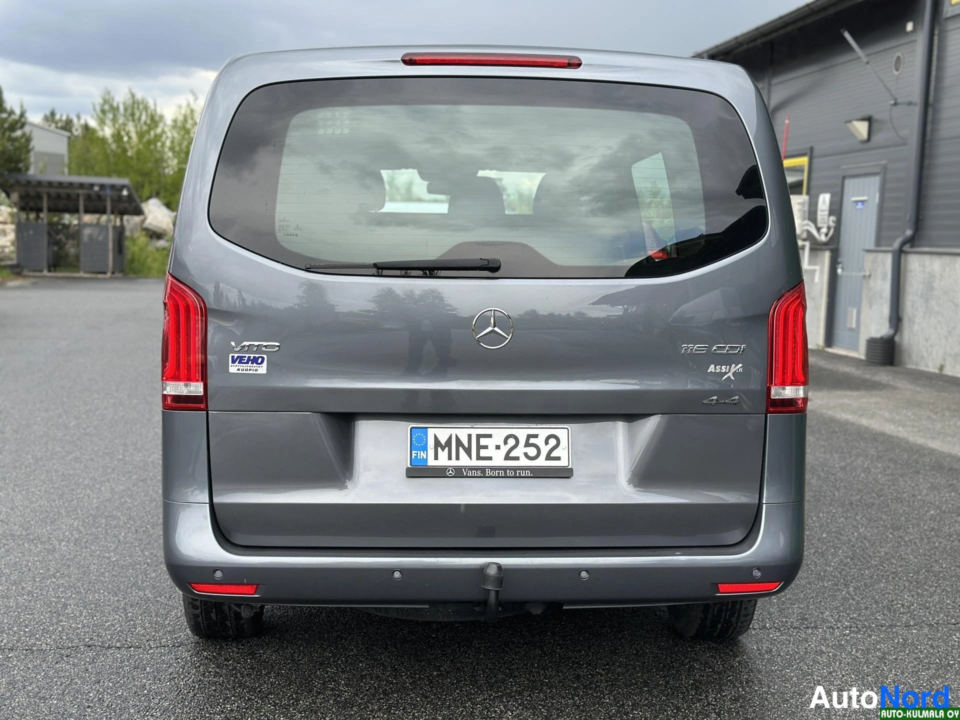 Harmaa Mercedes-Benz Vito 116 CDI 2017, takaa, kuva 15