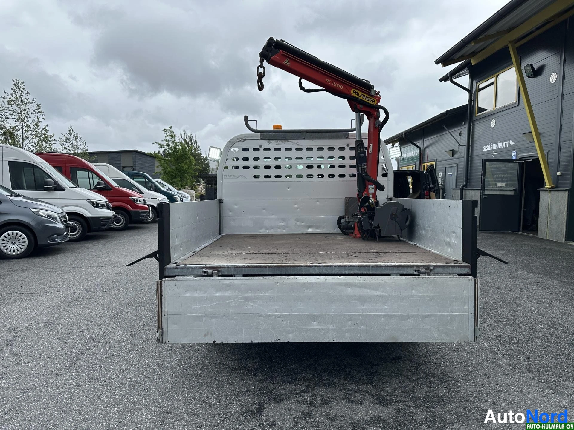 Sininen Volkswagen Transporter 2018, takaa, kuva 18