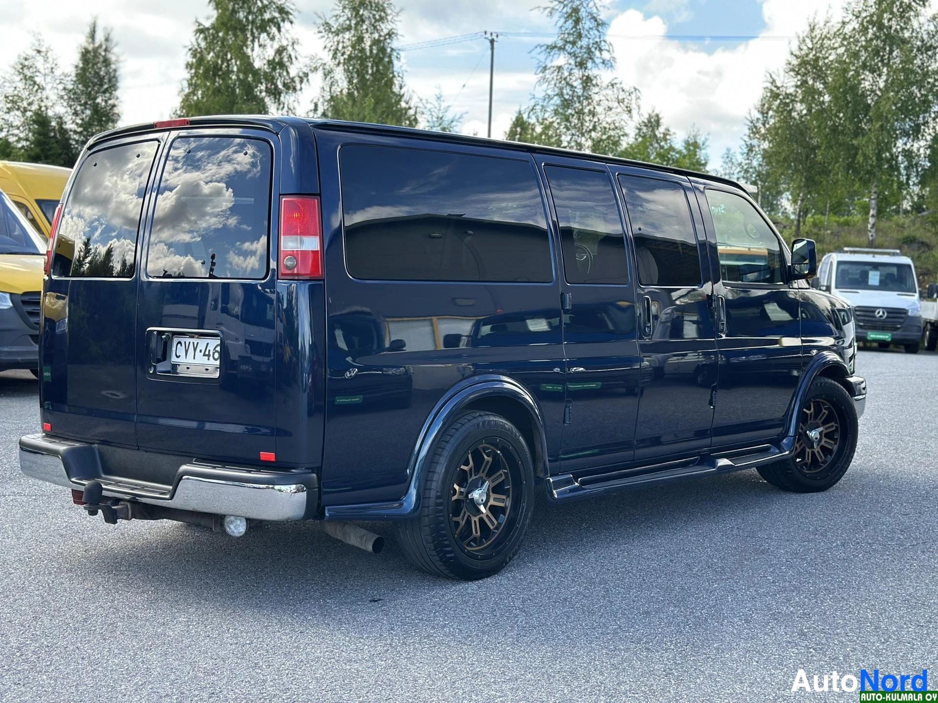 Sininen Chevrolet Express 2010, takaviisto, kuva 9