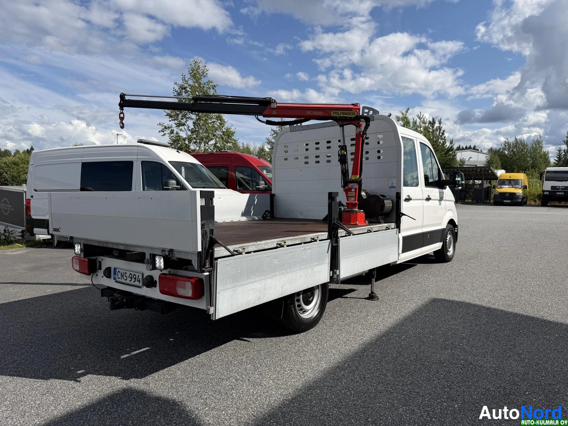 Valkoinen Volkswagen Crafter 2019, takaviisto, kuva 12