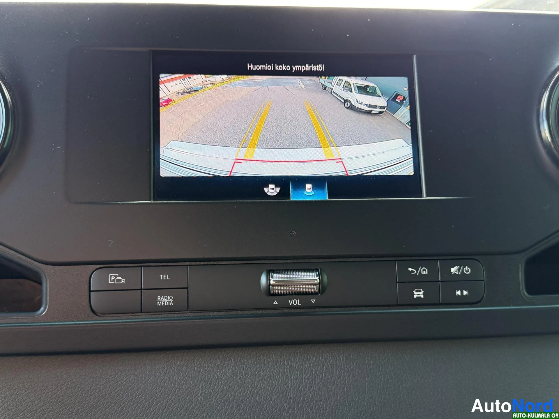 Valkoinen Mercedes-Benz Sprinter 516 CDI 2019, yksityiskohta, kuva 25