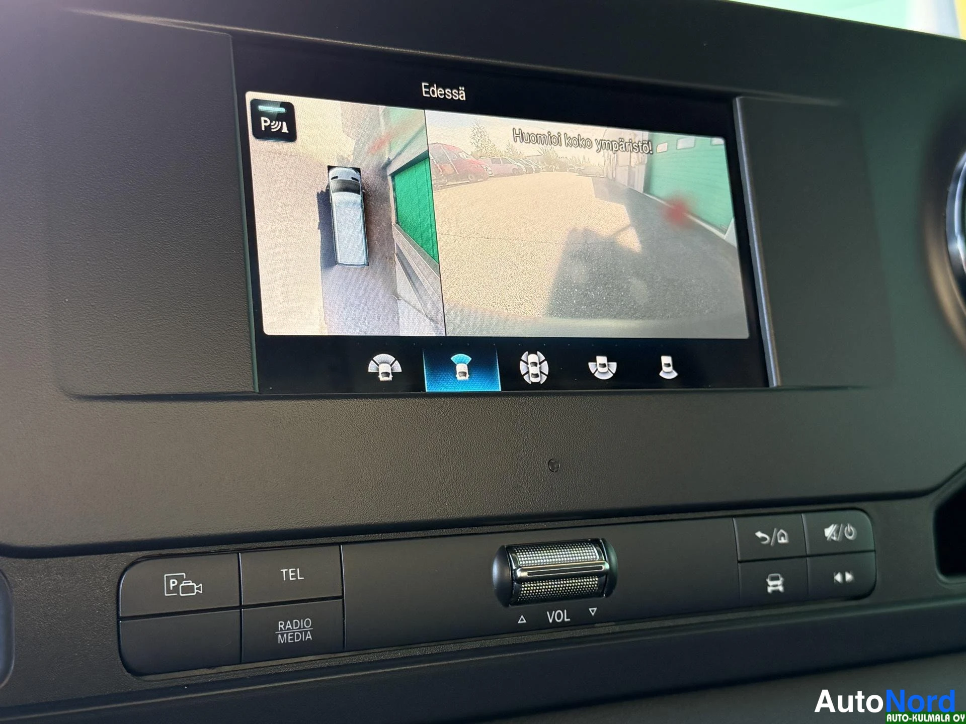 Keltainen Mercedes-Benz Sprinter 316 CDI 2019, ohjaamo, kuva 16