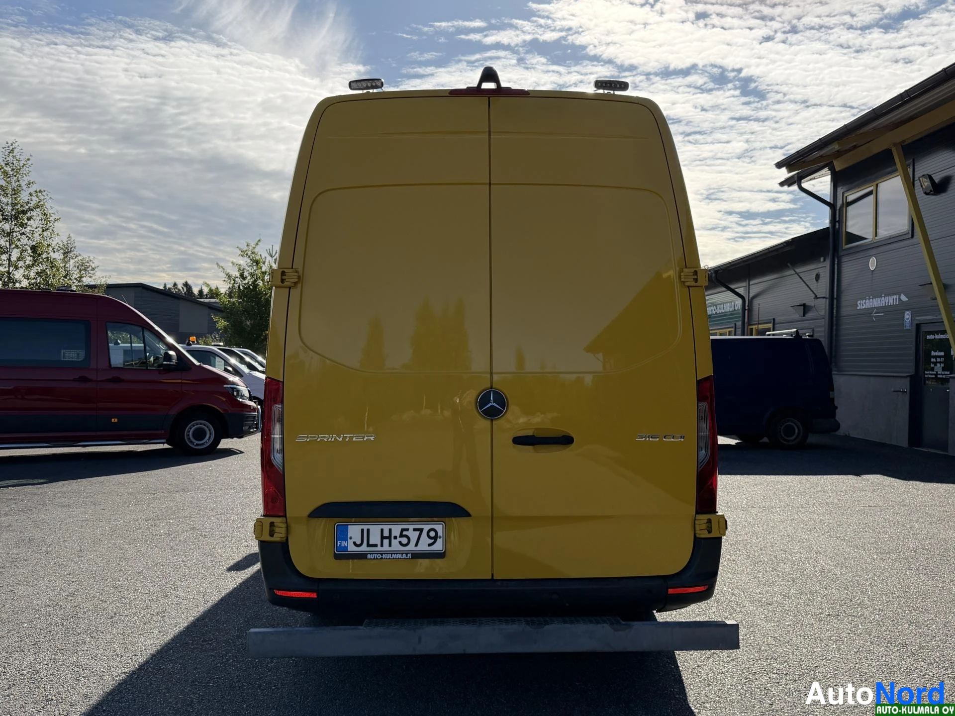 Keltainen Mercedes-Benz Sprinter 316 CDI 2019, takaa, kuva 8
