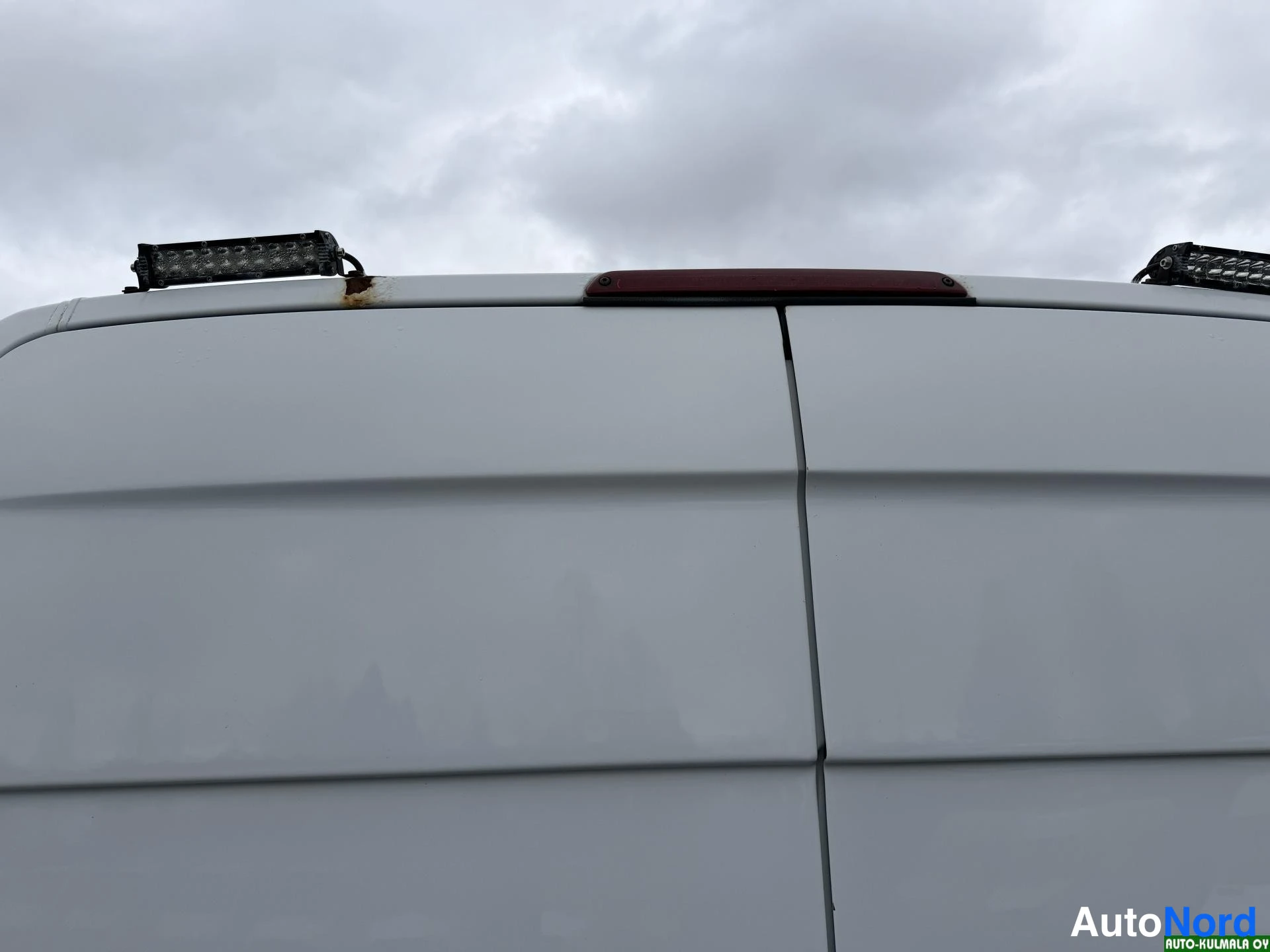 Valkoinen Mercedes-Benz Sprinter 314 CDI 2016, yksityiskohta, kuva 27