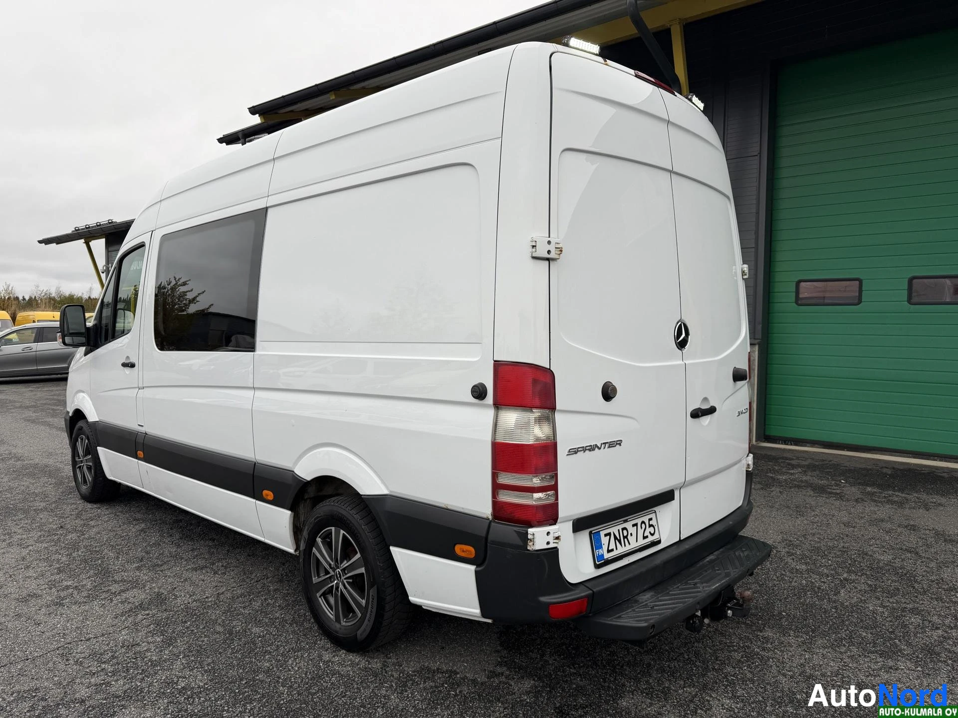 Valkoinen Mercedes-Benz Sprinter 314 CDI 2016, takaviisto, kuva 8