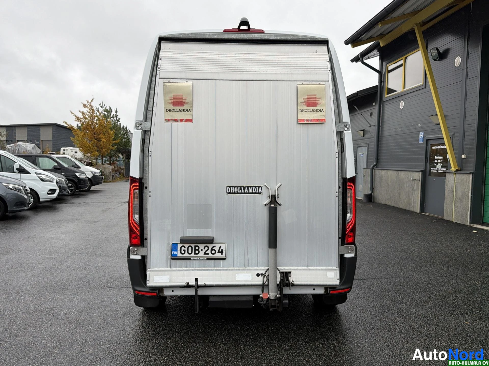 Valkoinen Mercedes-Benz Sprinter 314 CDI 2020, takaa, kuva 15