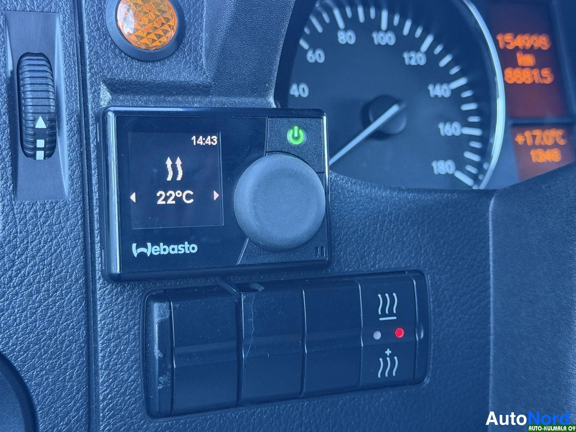 Valkoinen Mercedes-Benz Sprinter 516 CDI 2018, yksityiskohta, kuva 26