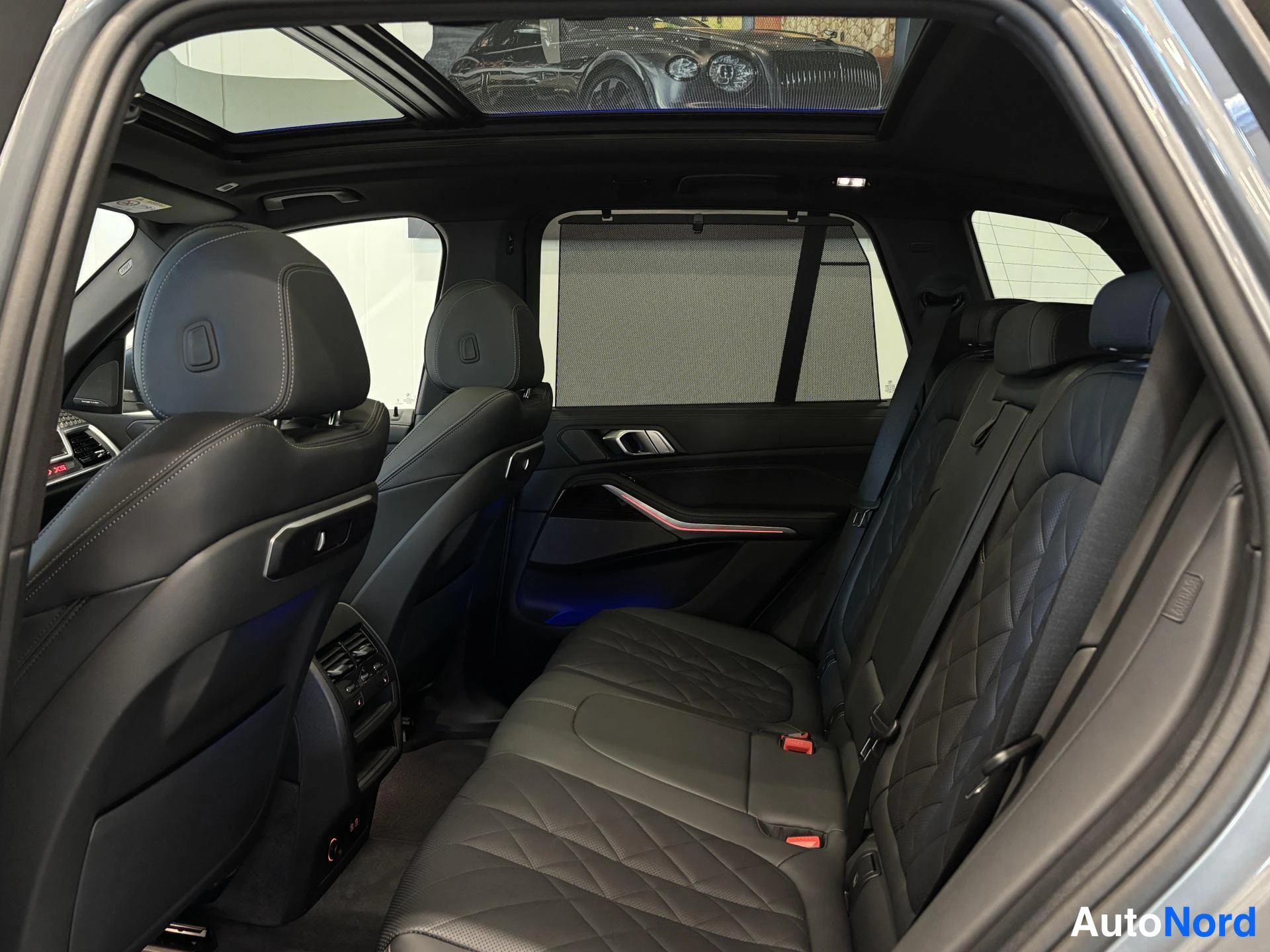 Hopea BMW X5 2024, takaistuimet, kuva 18