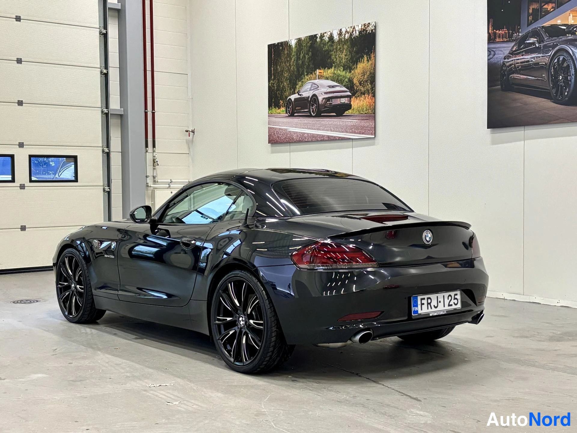 Musta BMW Z4 35i 2010, takaviisto, kuva 12