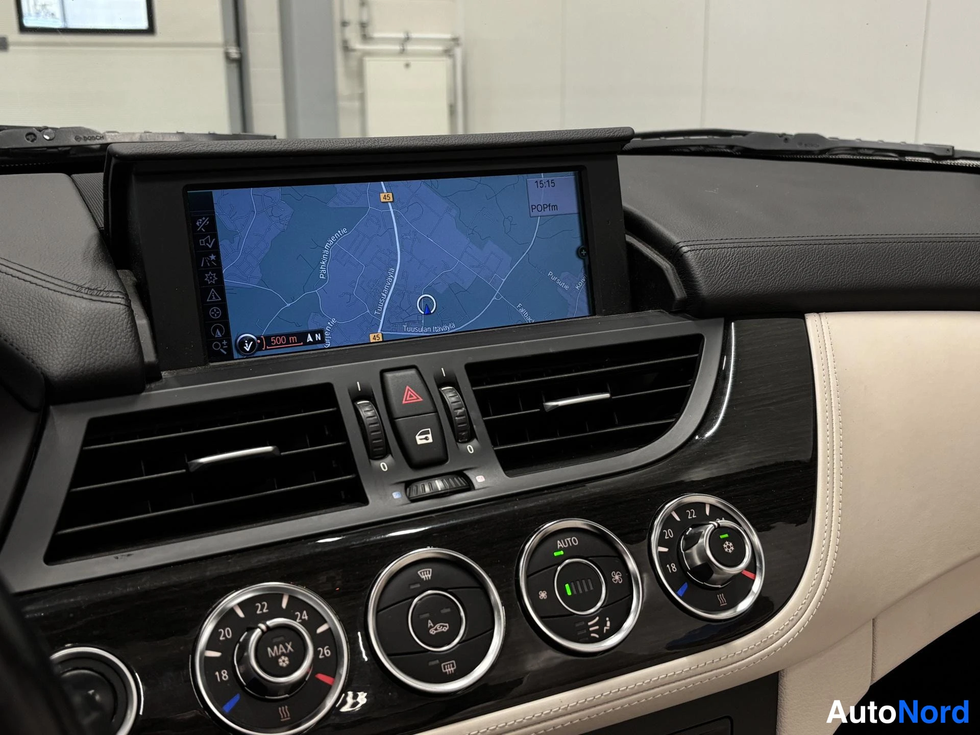 Musta BMW Z4 35i 2010, yksityiskohta, kuva 21