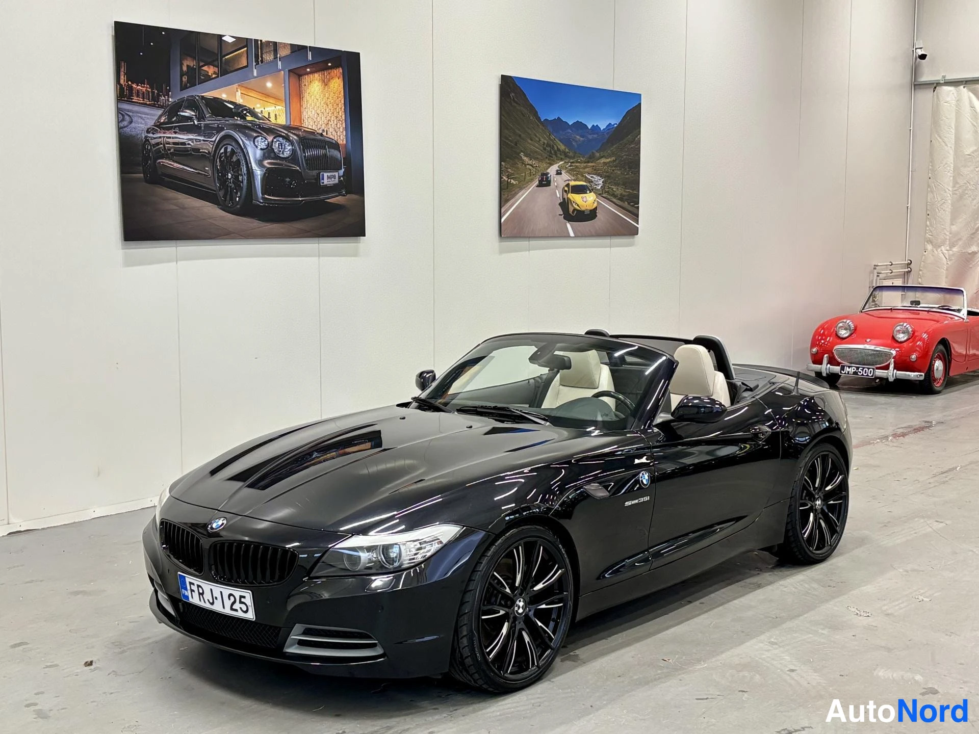 Musta BMW Z4 35i 2010, etuviisto, keula vasemmalle, kuva 6