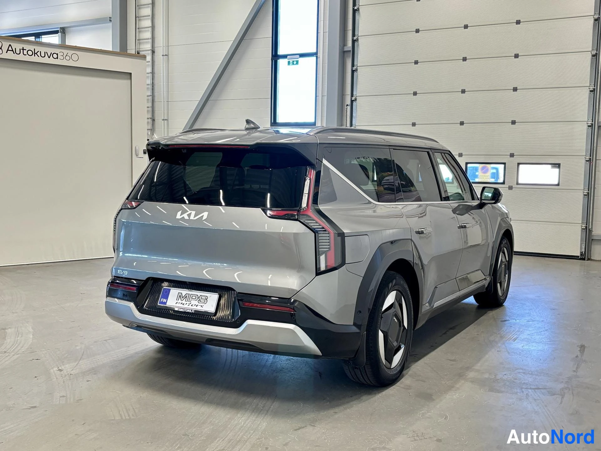 Harmaa Kia EV9 2024, takaviisto, kuva 10