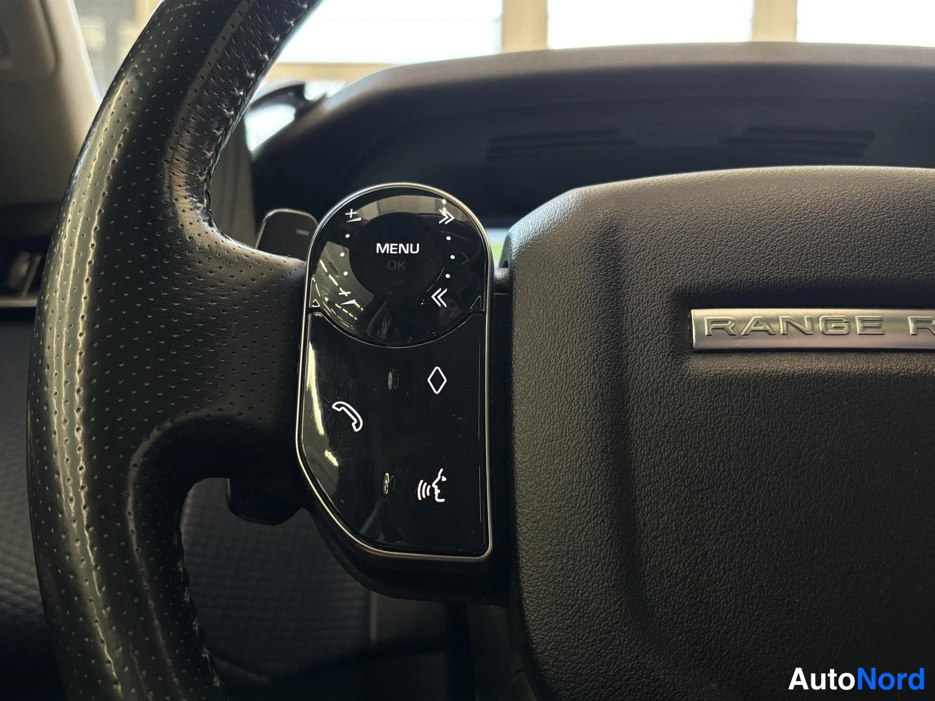 Harmaa Land Rover Range Rover 2018, yksityiskohta, kuva 23