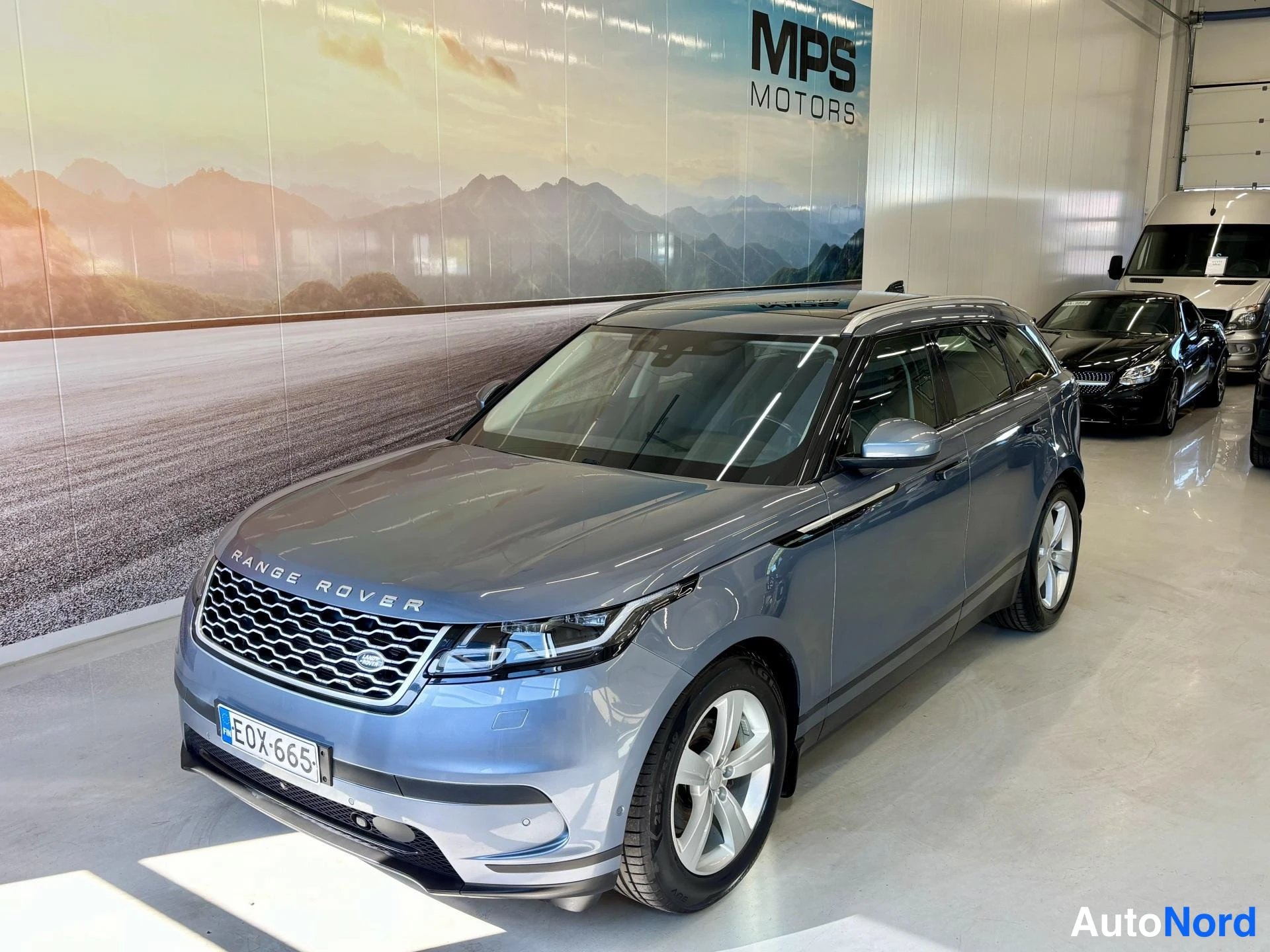 Harmaa Land Rover Range Rover 2018, etuviisto, keula vasemmalle, kuva 6