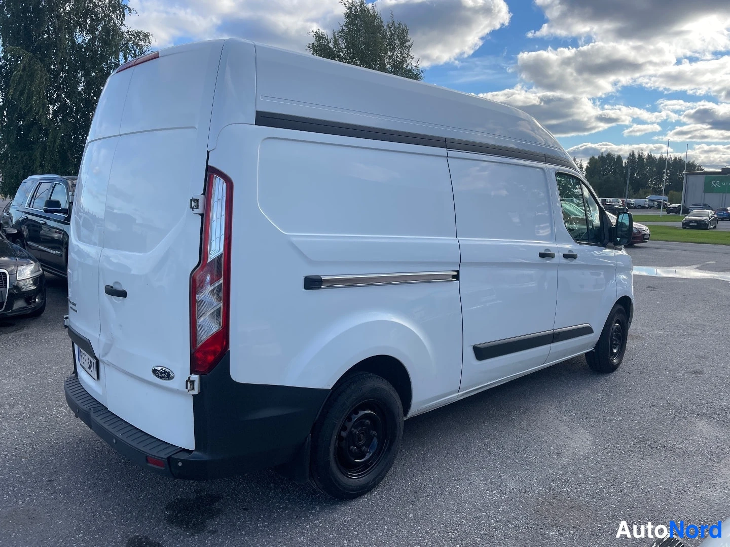 Valkoinen Ford Transit Custom 2017, takaviisto, kuva 4