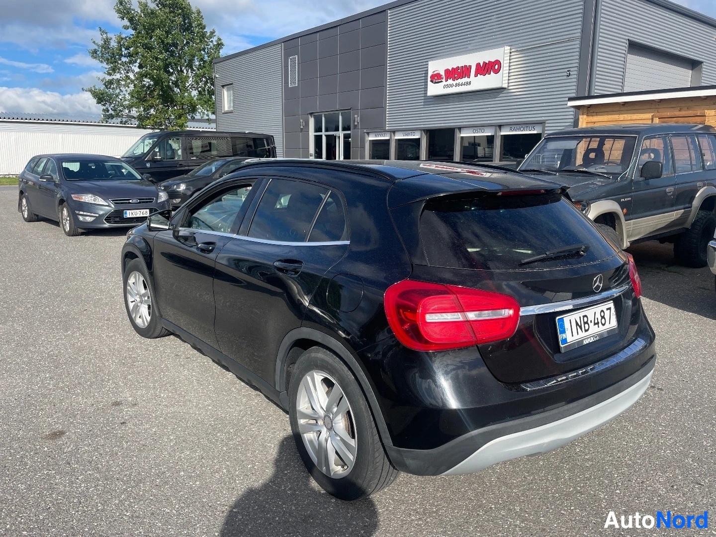 Musta Mercedes-Benz GLA CDI 2014, takaviisto, kuva 5