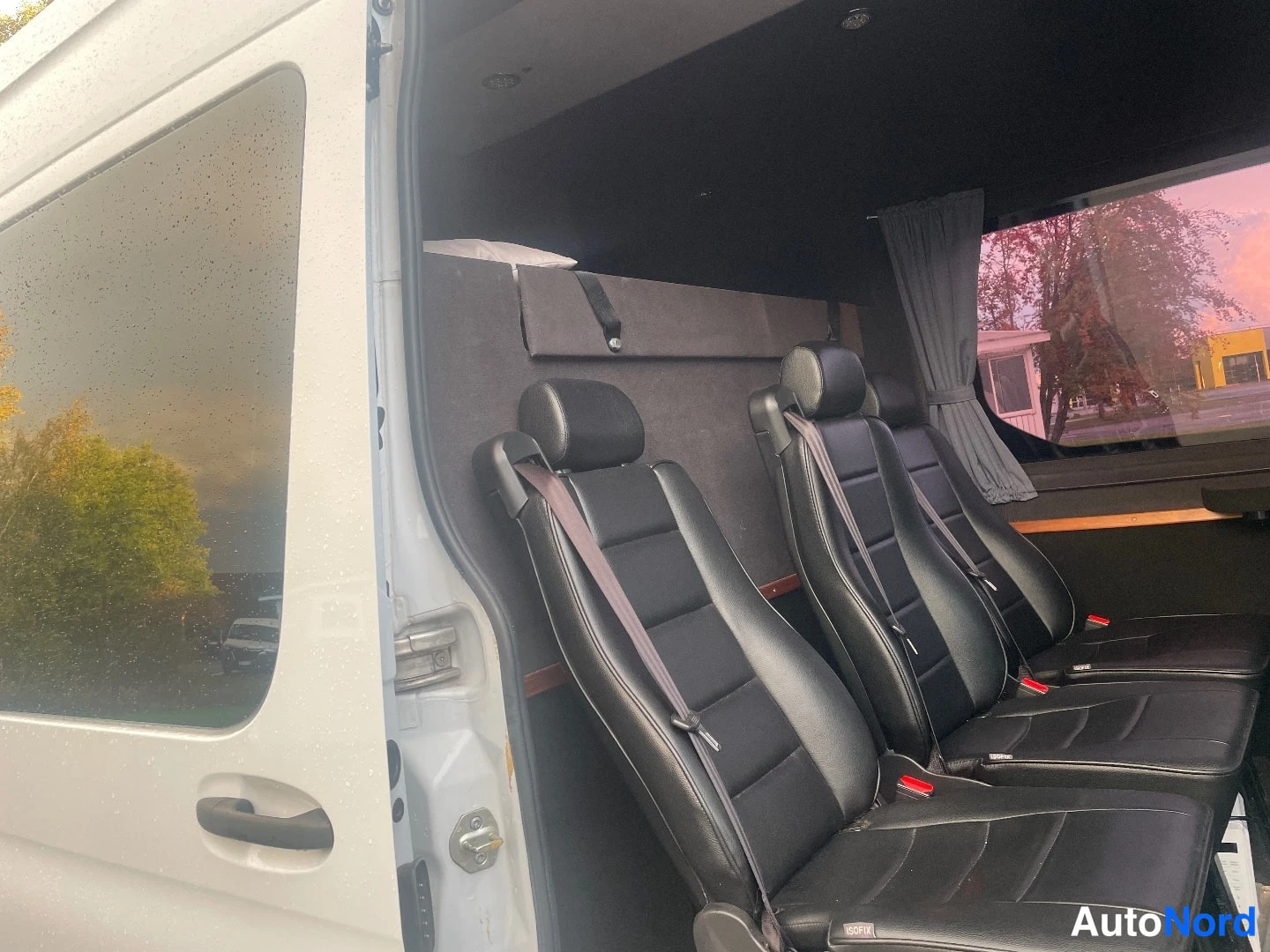 Valkoinen Mercedes-Benz Sprinter 2020, takaistuimet, kuva 8