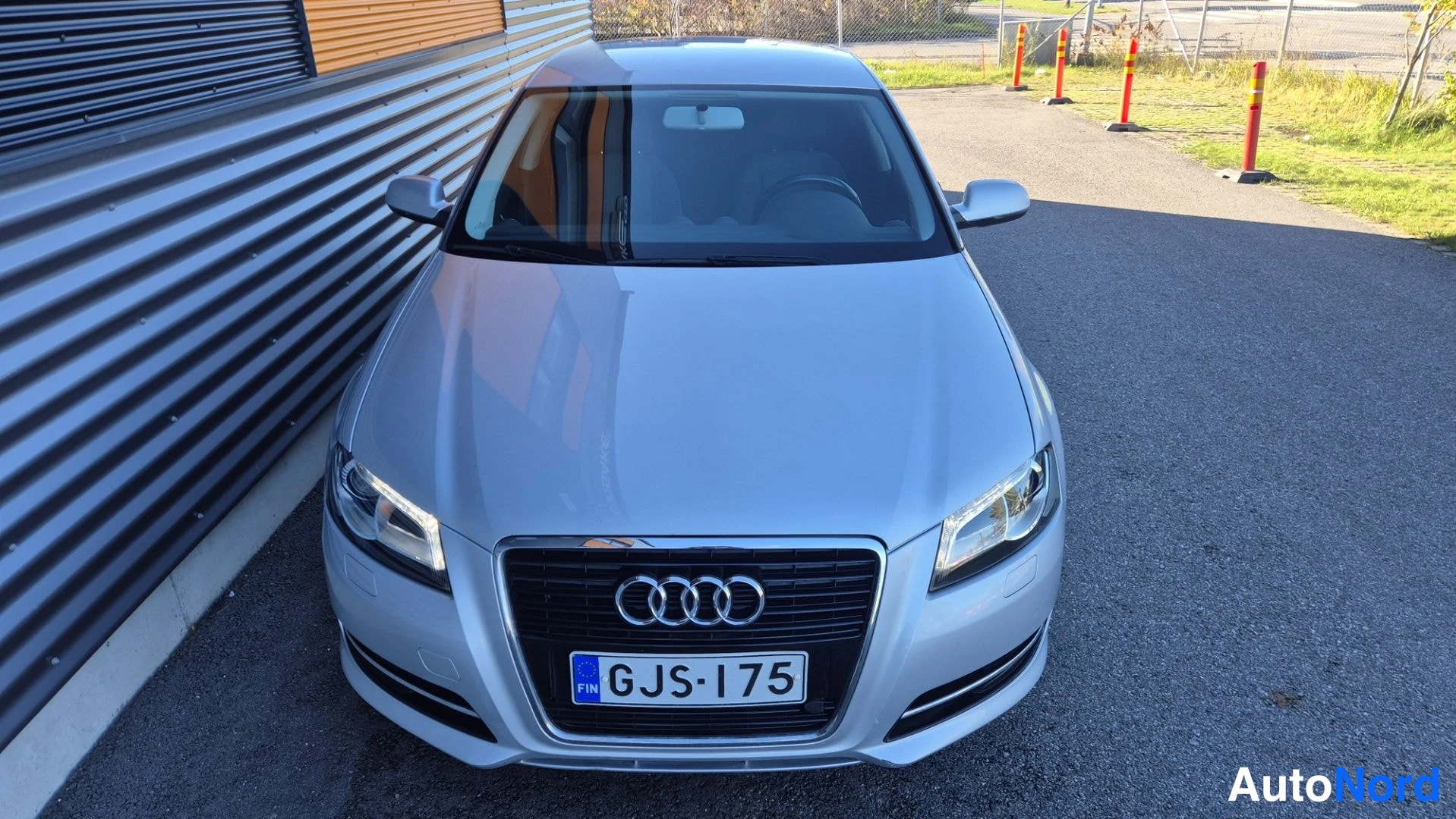 Hopea Audi A3 Sportback 2011, edestä, kuva 2