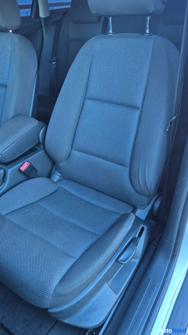 Hopea Audi A3 Sportback 2011, etuistuimet, kuva 8