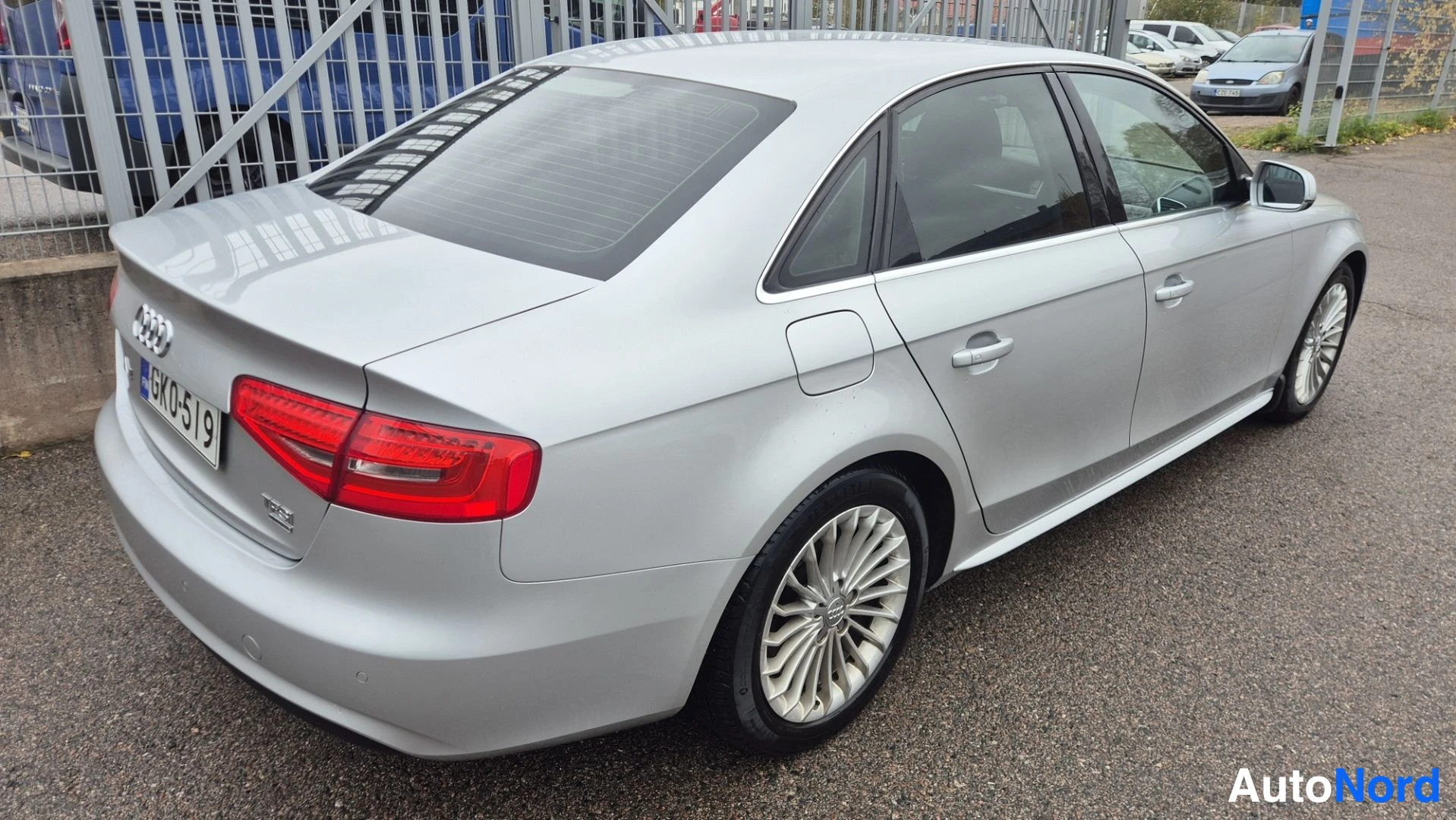 Hopea Audi A4 2013, takaviisto, kuva 6