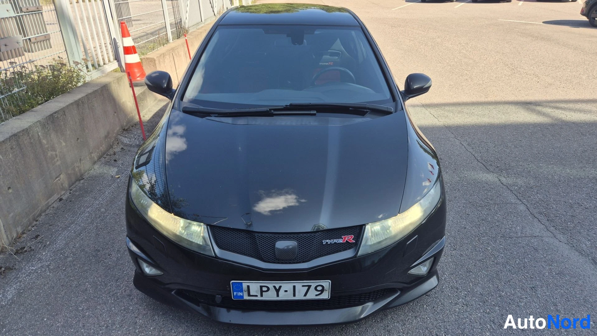 Ruskea Honda Civic 2007, edestä, kuva 3