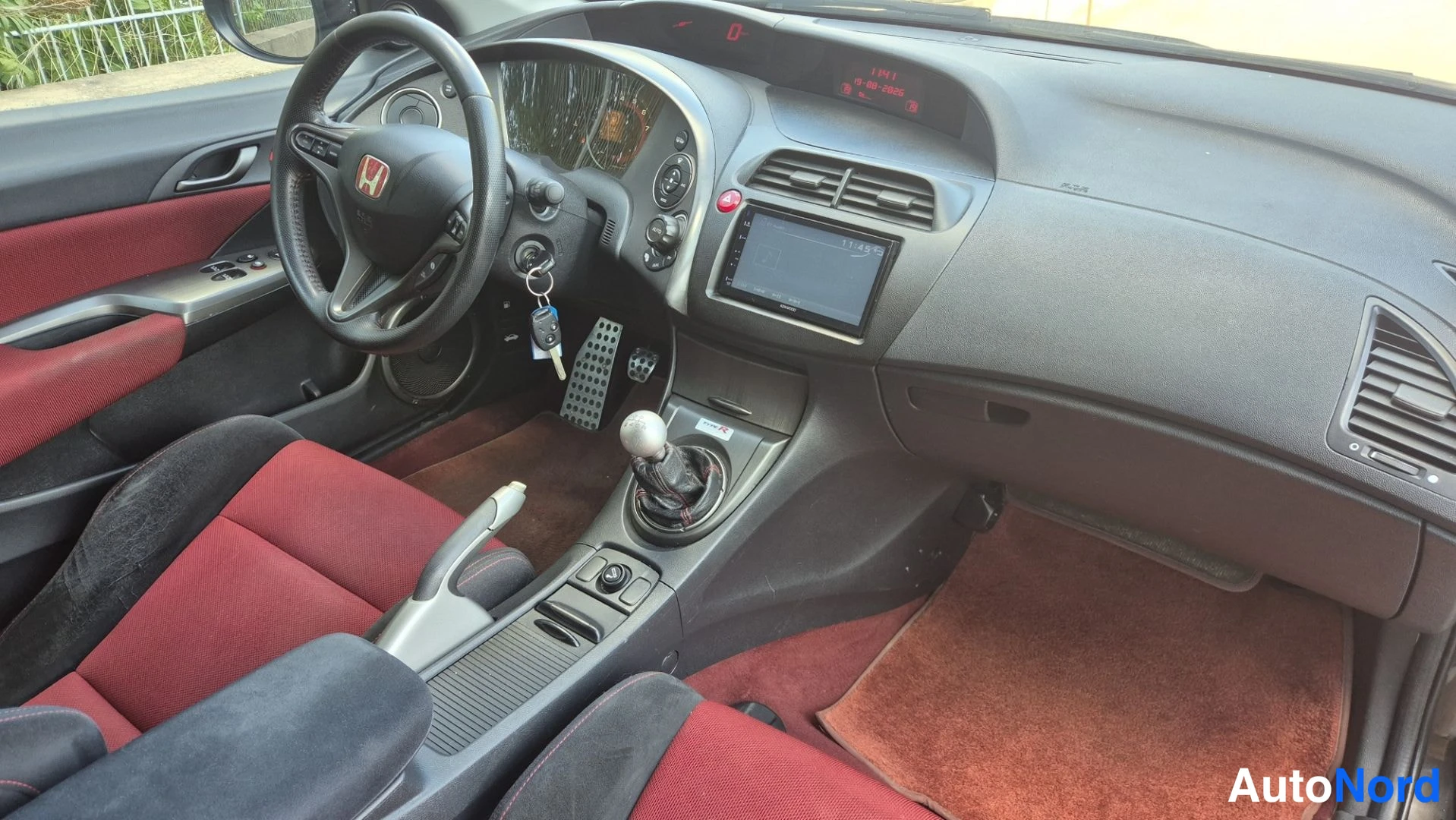Ruskea Honda Civic 2007, ohjaamo, kuva 9