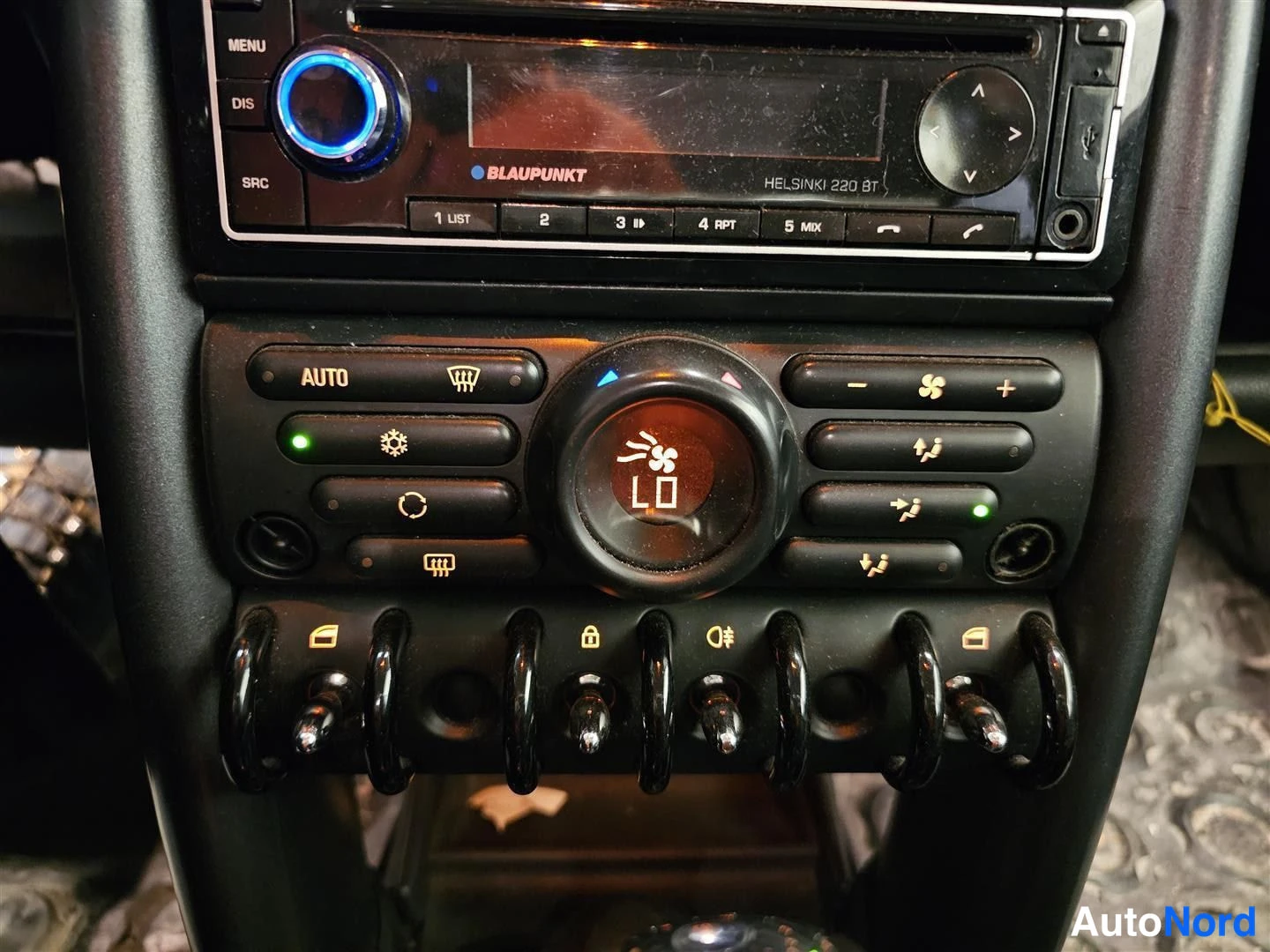 Punainen Mini Cooper 2006, yksityiskohta, kuva 11