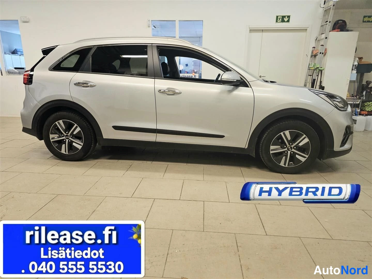 Valkoinen Kia Niro 2021, sivulta, kuva 5