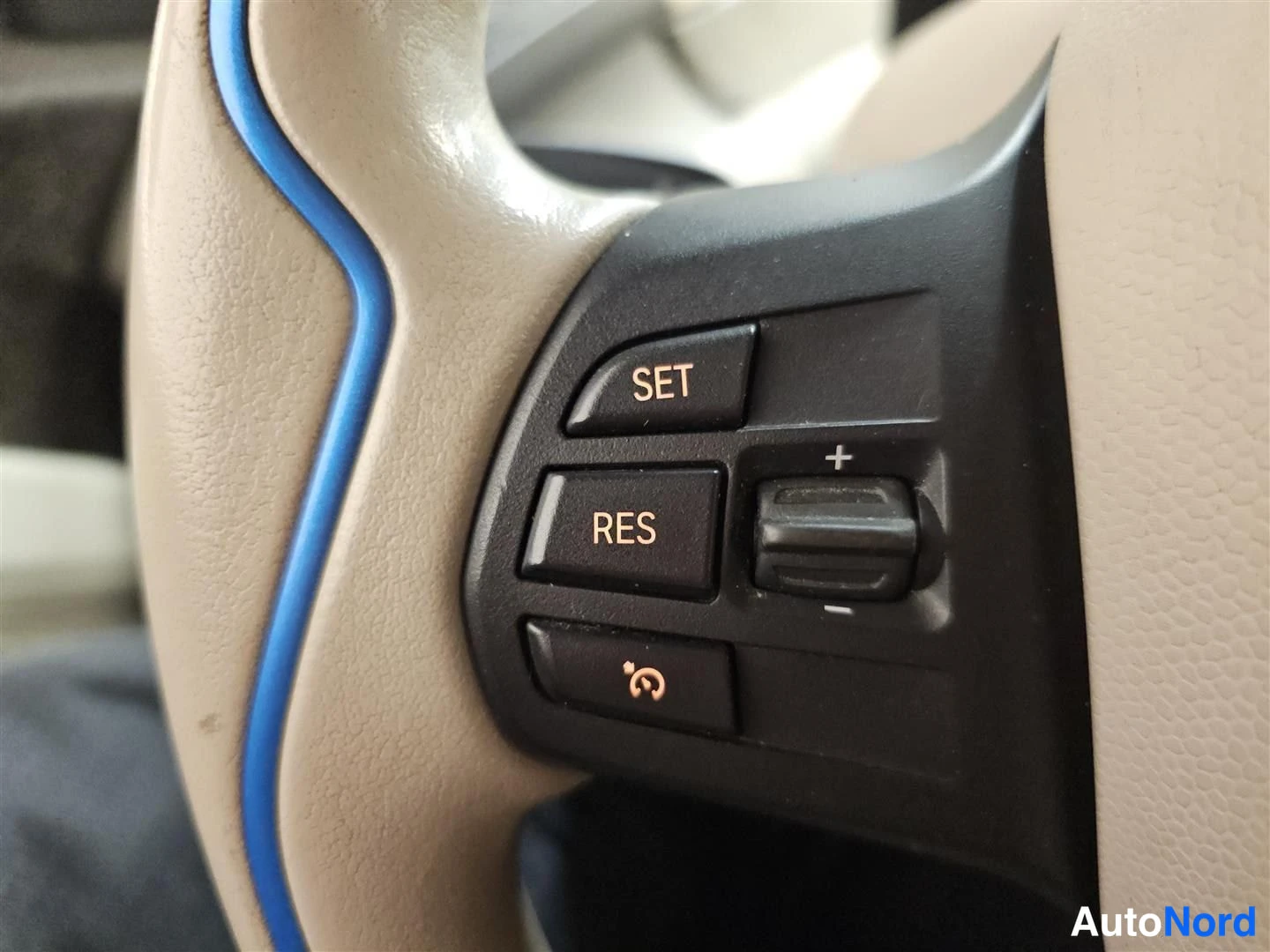 Harmaa BMW i3 2015, yksityiskohta, kuva 15