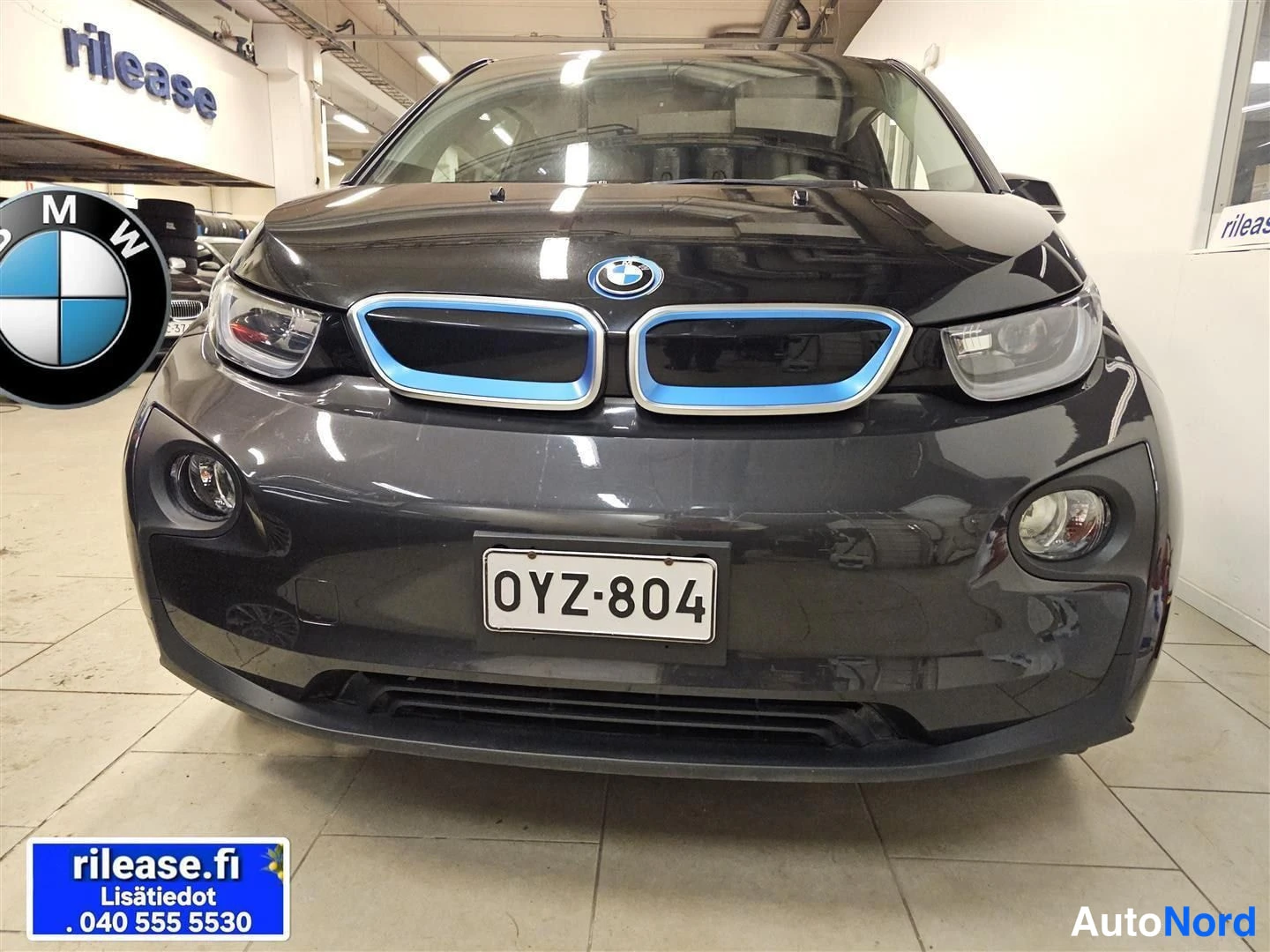 Harmaa BMW i3 2015, edestä, kuva 3