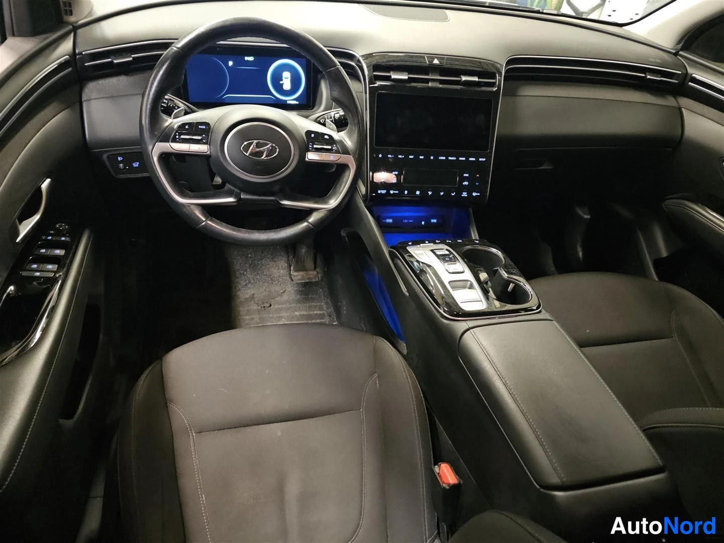 Musta Hyundai Tucson 2022, ohjaamo, kuva 10