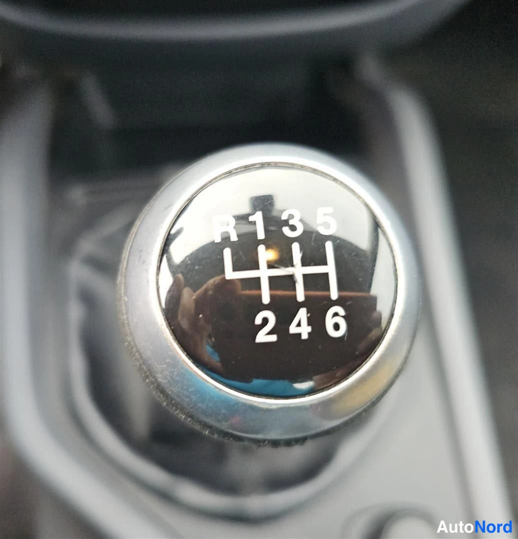 Harmaa Ford Ranger 2013, yksityiskohta, kuva 14