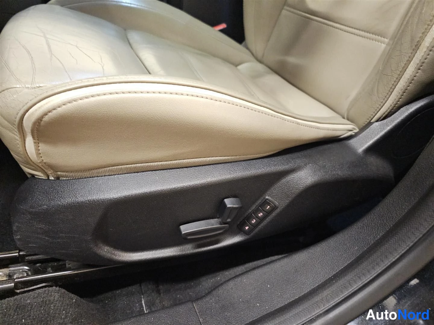 Ford Mondeo 2011, yksityiskohta, kuva 7