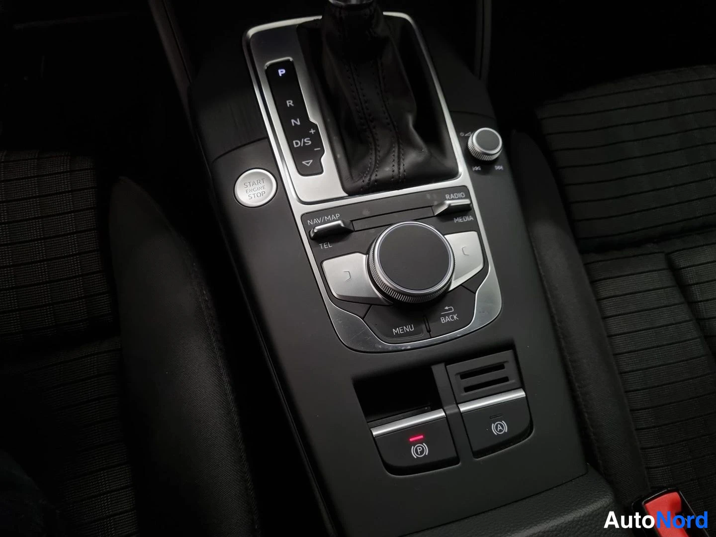 Musta Audi A3 Sportback 2018, yksityiskohta, kuva 17