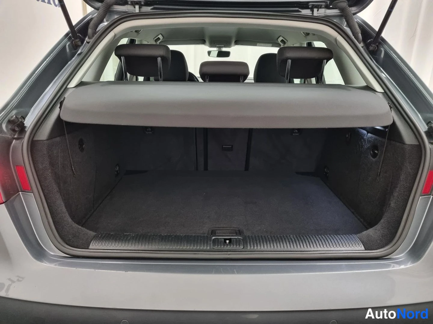 Harmaa Audi A3 Sportback 2016, tavaratila, kuva 14