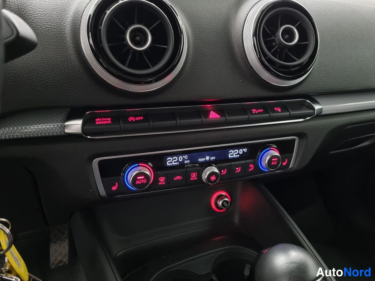 Harmaa Audi A3 Sportback 2016, yksityiskohta, kuva 19