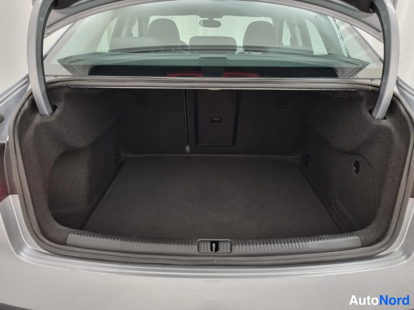 Hopea Audi A3 2016, tavaratila, kuva 14