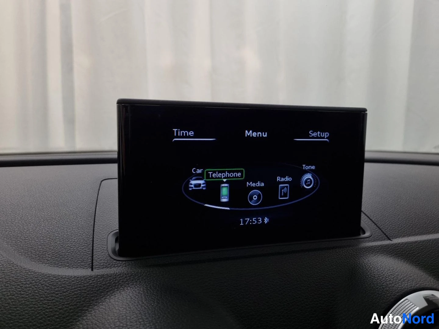 Hopea Audi A3 2016, yksityiskohta, kuva 15