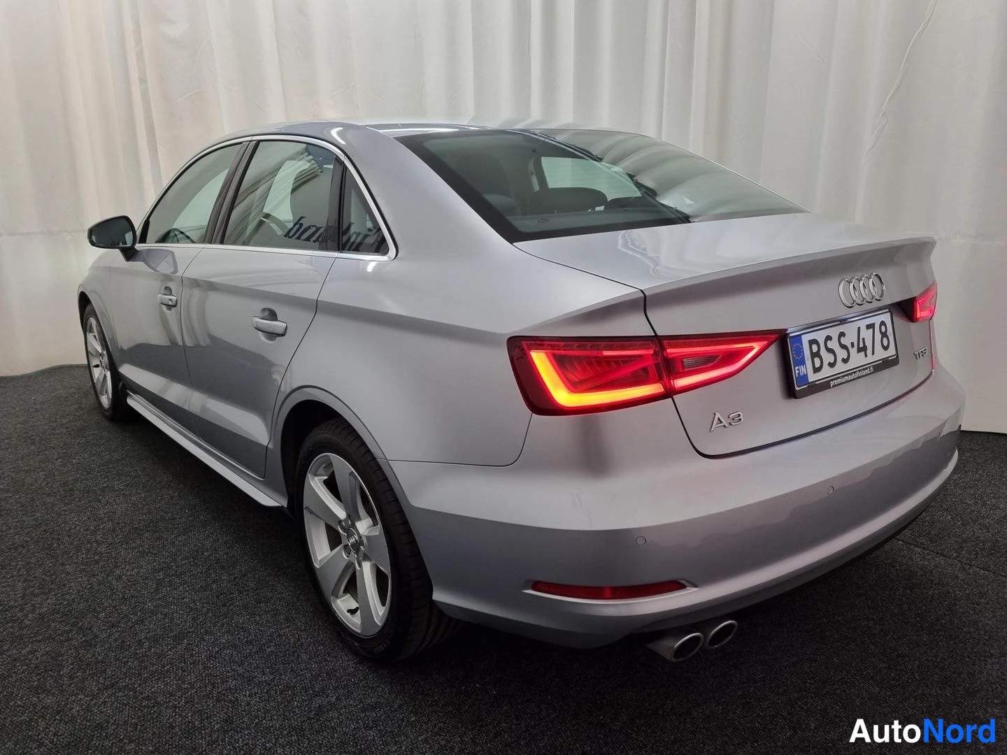 Hopea Audi A3 2016, takaviisto, kuva 3