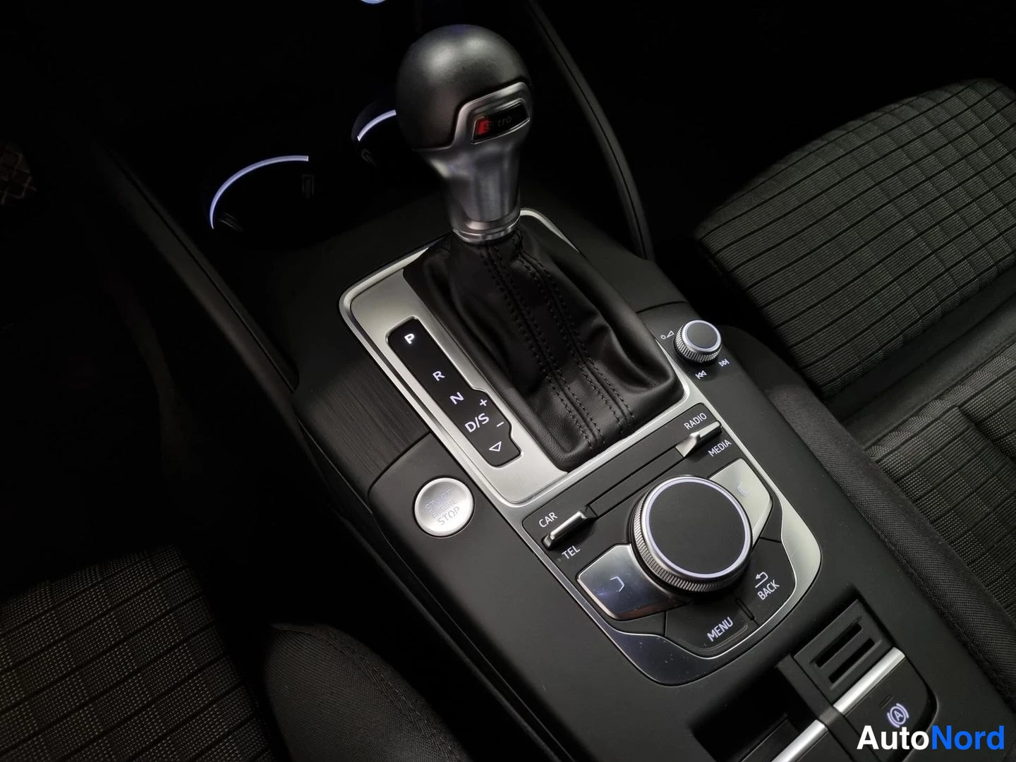 Musta Audi A3 Sportback 2018, yksityiskohta, kuva 18