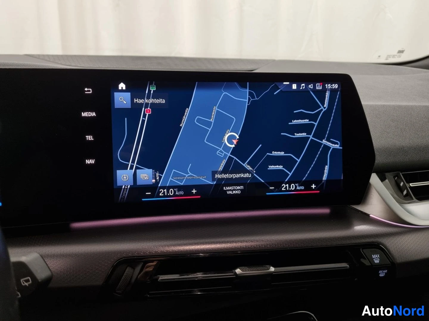 Sininen BMW 225e xDrive 2023, yksityiskohta, kuva 21