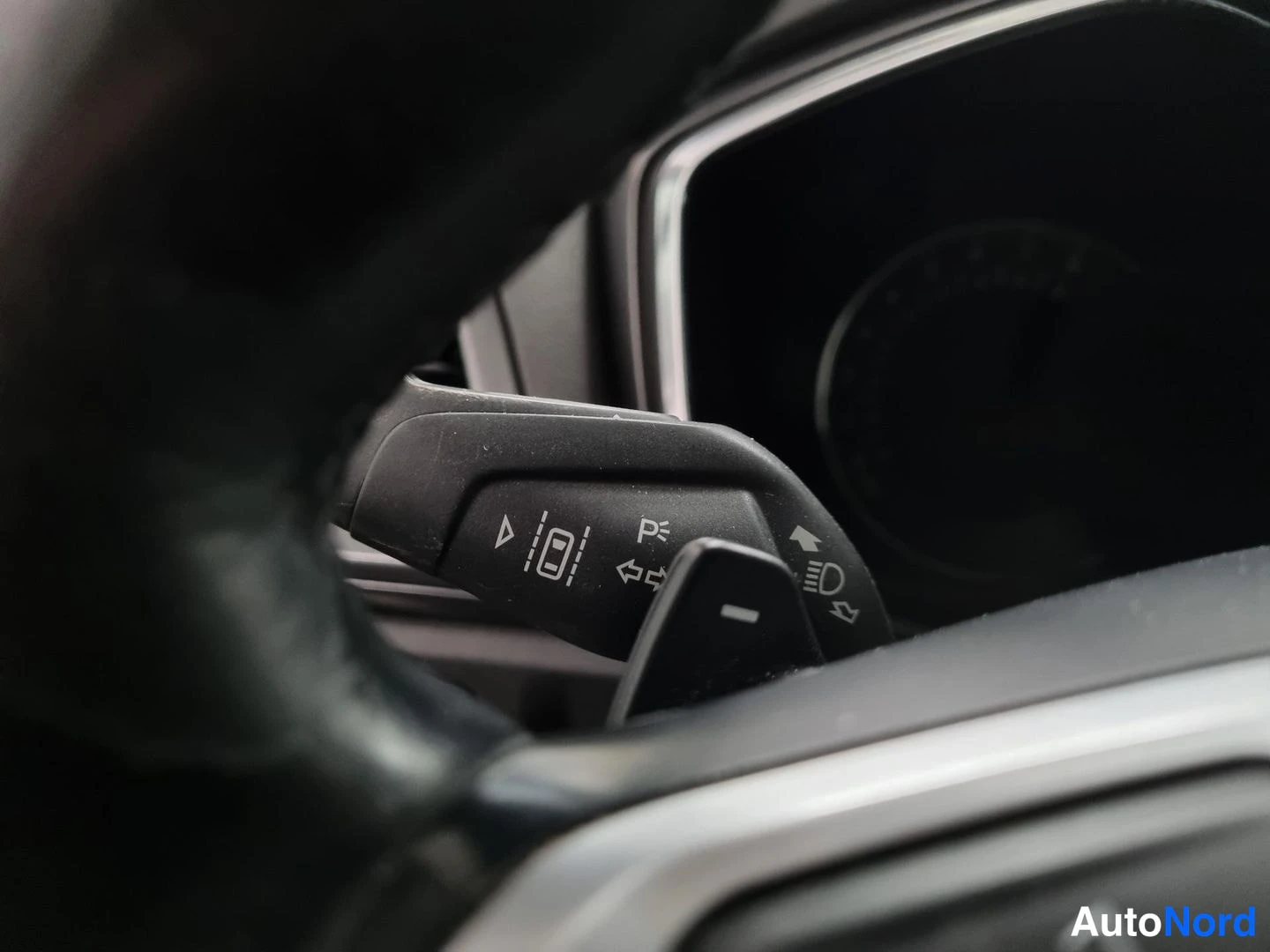 Punainen Ford Mondeo 2015, yksityiskohta, kuva 21