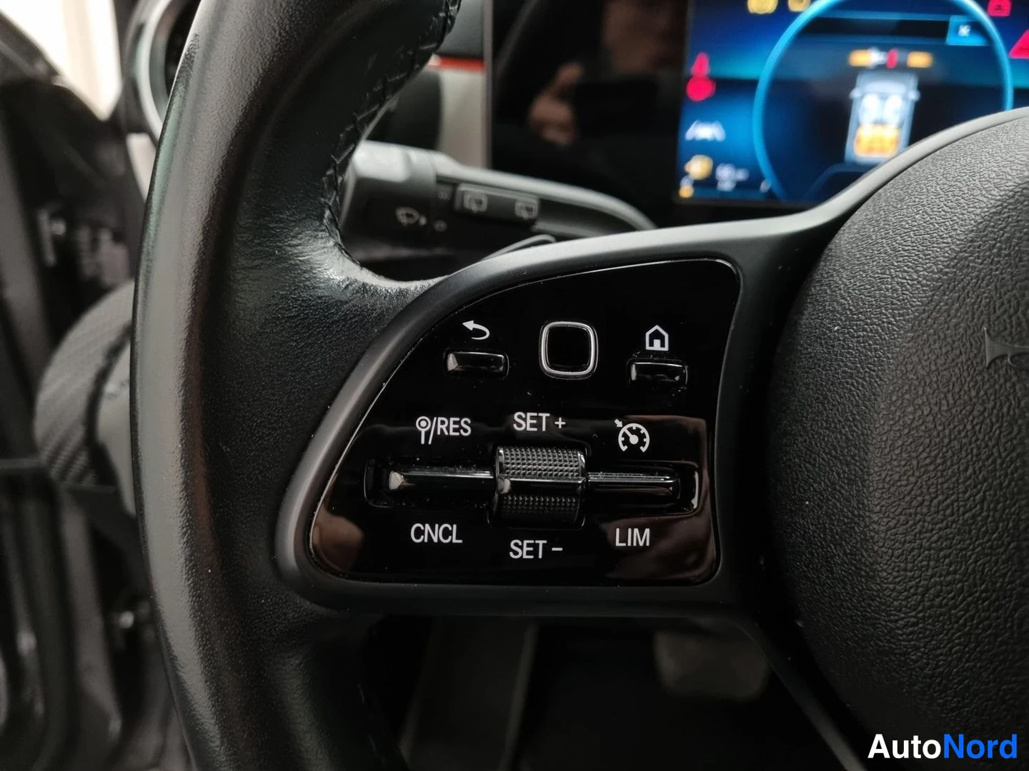 Harmaa Mercedes-Benz A 200 2019, yksityiskohta, kuva 21