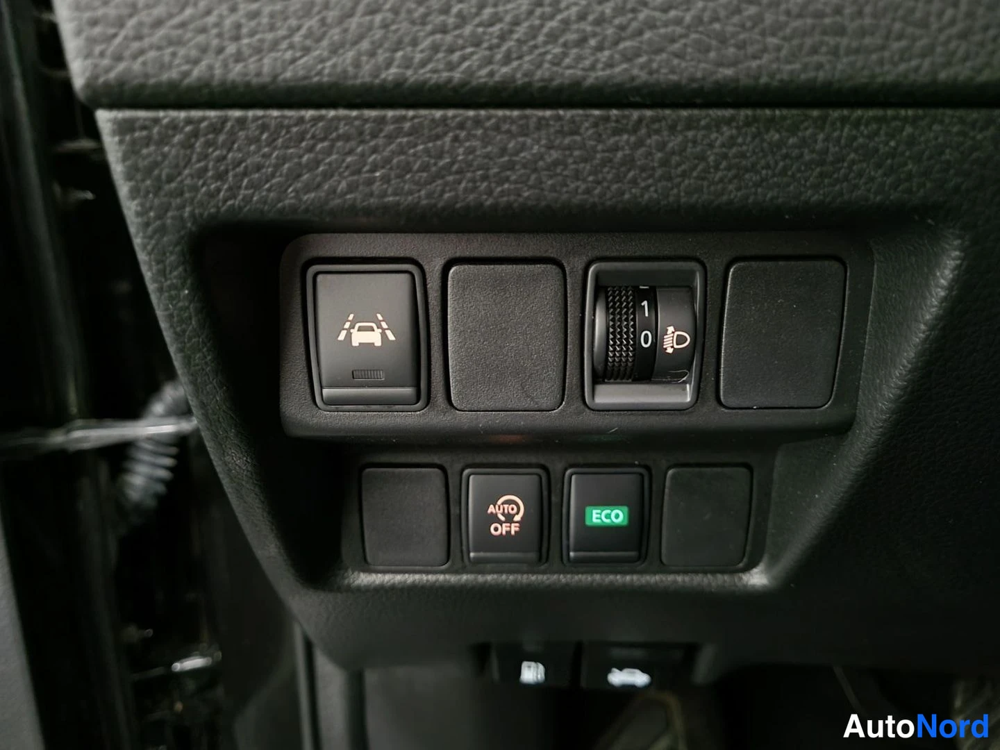 Musta Nissan Qashqai 2019, yksityiskohta, kuva 19