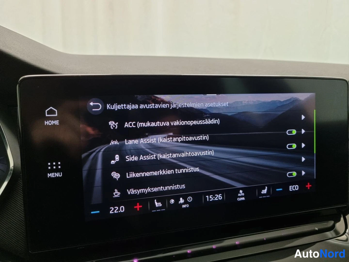 Sininen Skoda Octavia 2023, yksityiskohta, kuva 22