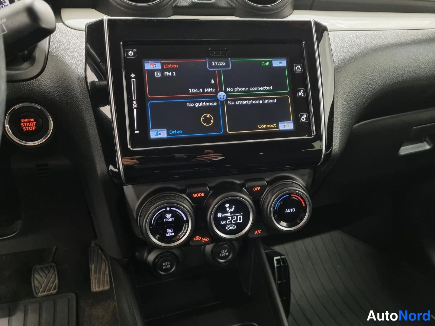 Sininen Suzuki Swift 2019, yksityiskohta, kuva 15
