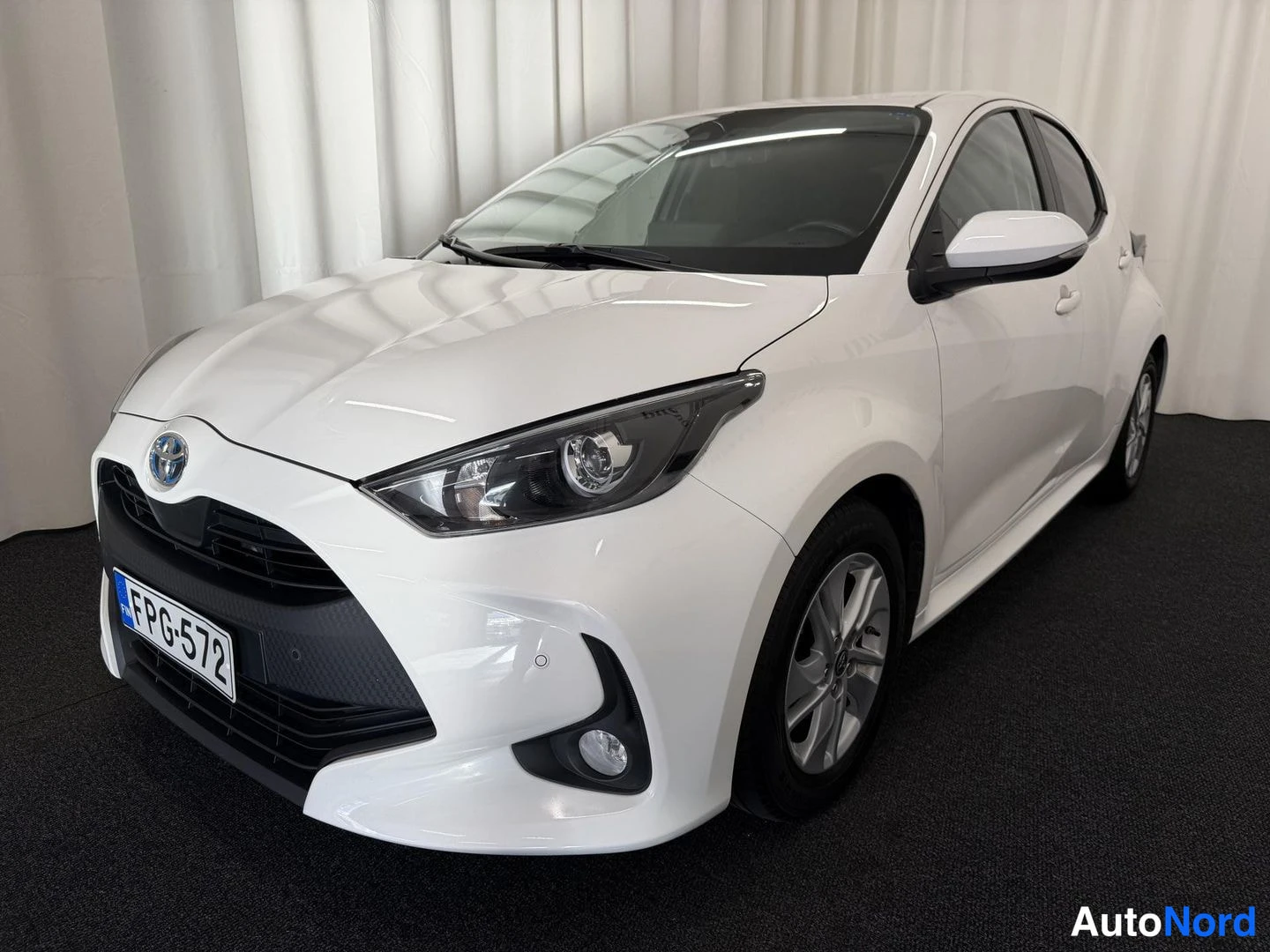 Toyota Yaris 1,5 Hybrid Active Online Edition 2022