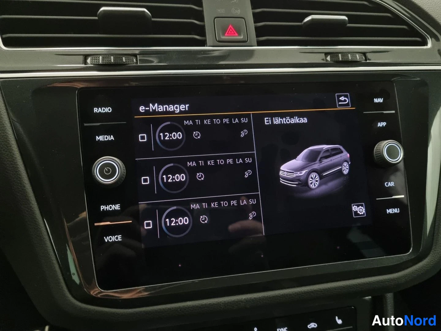 Musta Volkswagen Tiguan 2022, yksityiskohta, kuva 24